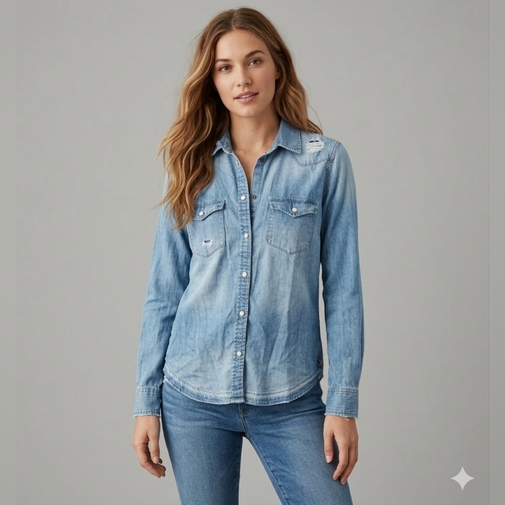 American Eagle Light Wash Denim Button-Up Shirt XS - Picture 2 of 8